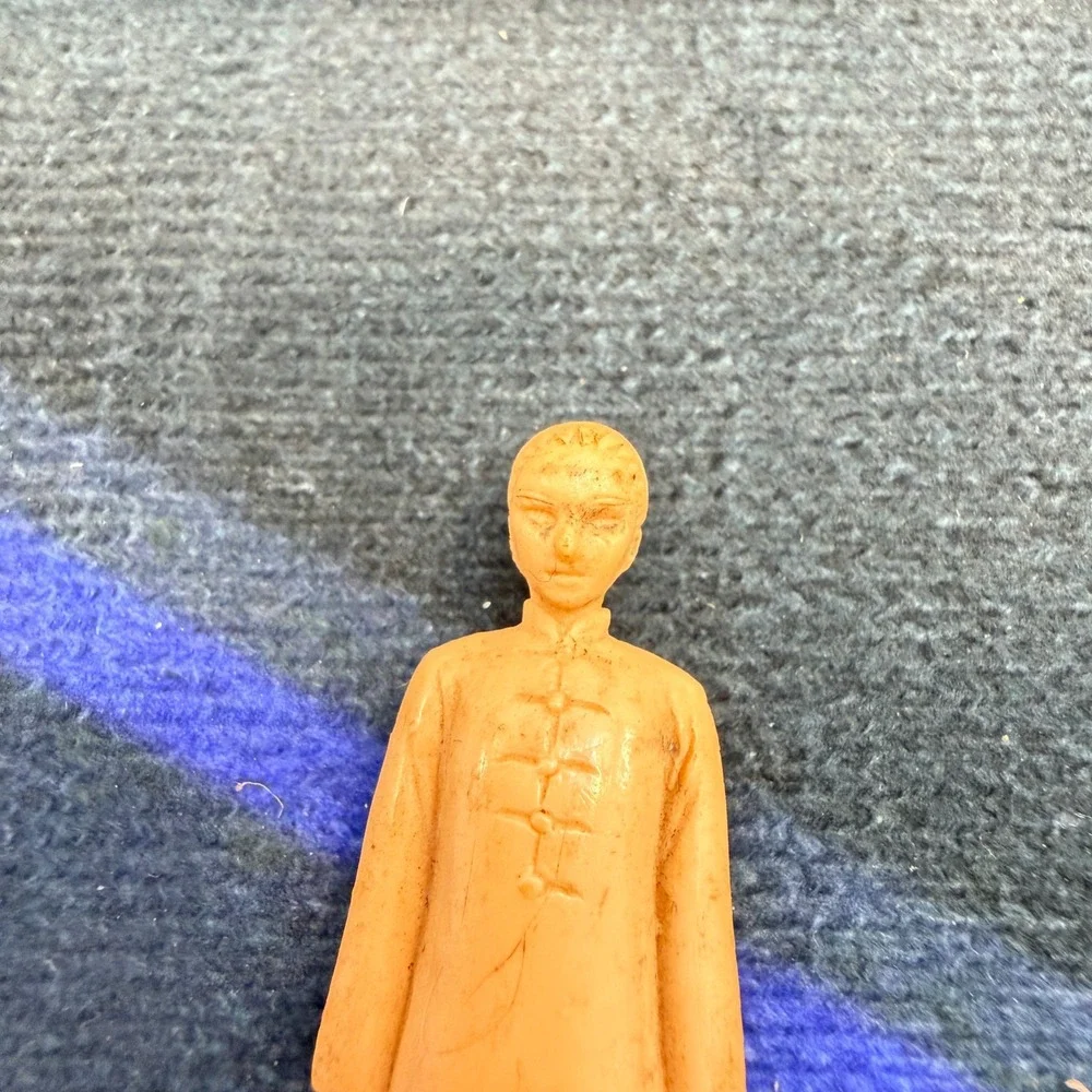 Vintage Antique Celluloid Faux Ivory Carved Chinese Qing Man Figure Statue 2